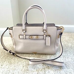 Coach Swagger Purse white with gold hardware